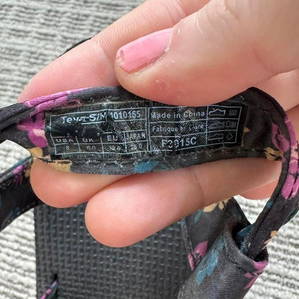 Teva black floral platform sandals - Picture 5 of 7